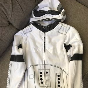 Star Wars storm trooper kids jacket size Medium